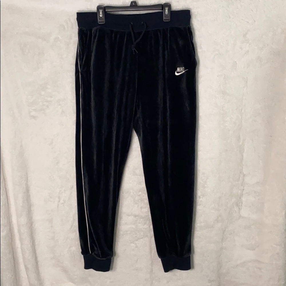 Nike womens velvet sweatpants joggers black white